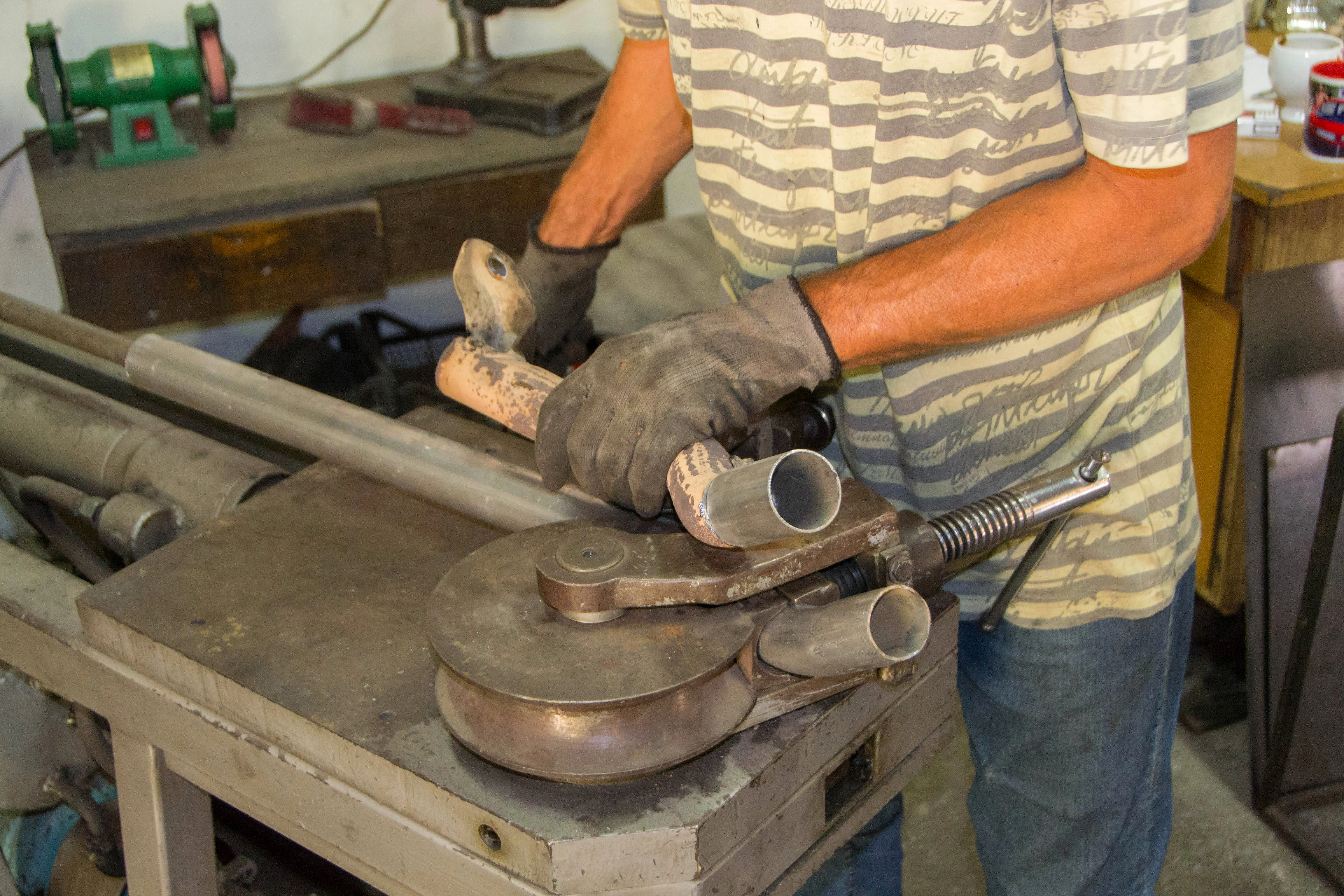 Página de produto: Repuxo de Metais